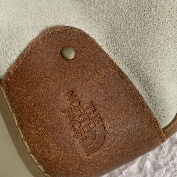 The north face boots - Picture 6 of 10